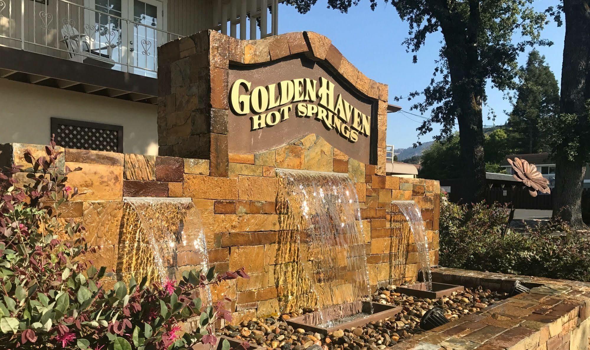 Отель Golden Haven Hot Springs Калистога Экстерьер фото